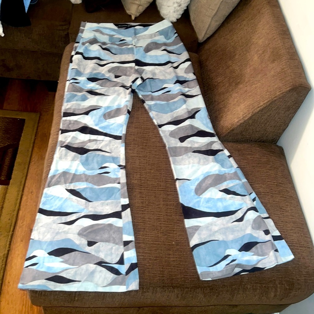 Wide leg pants